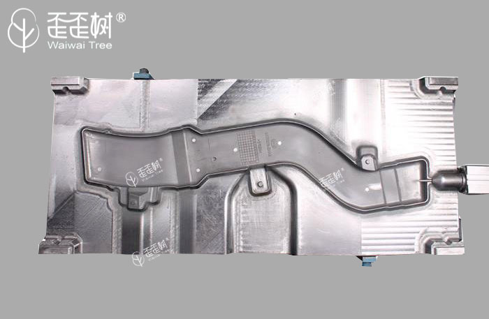 Engine Intake Pipe Mould